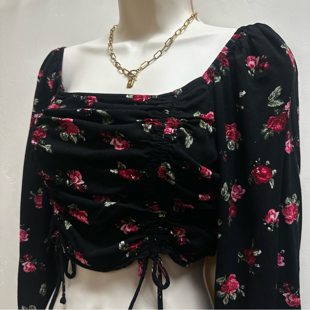 🌹🌹 Spring super cute top size S - Picture 4 of 7